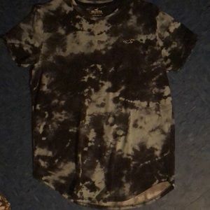 Multi color navy blue\light blue tye dye style hollister curved hem tee